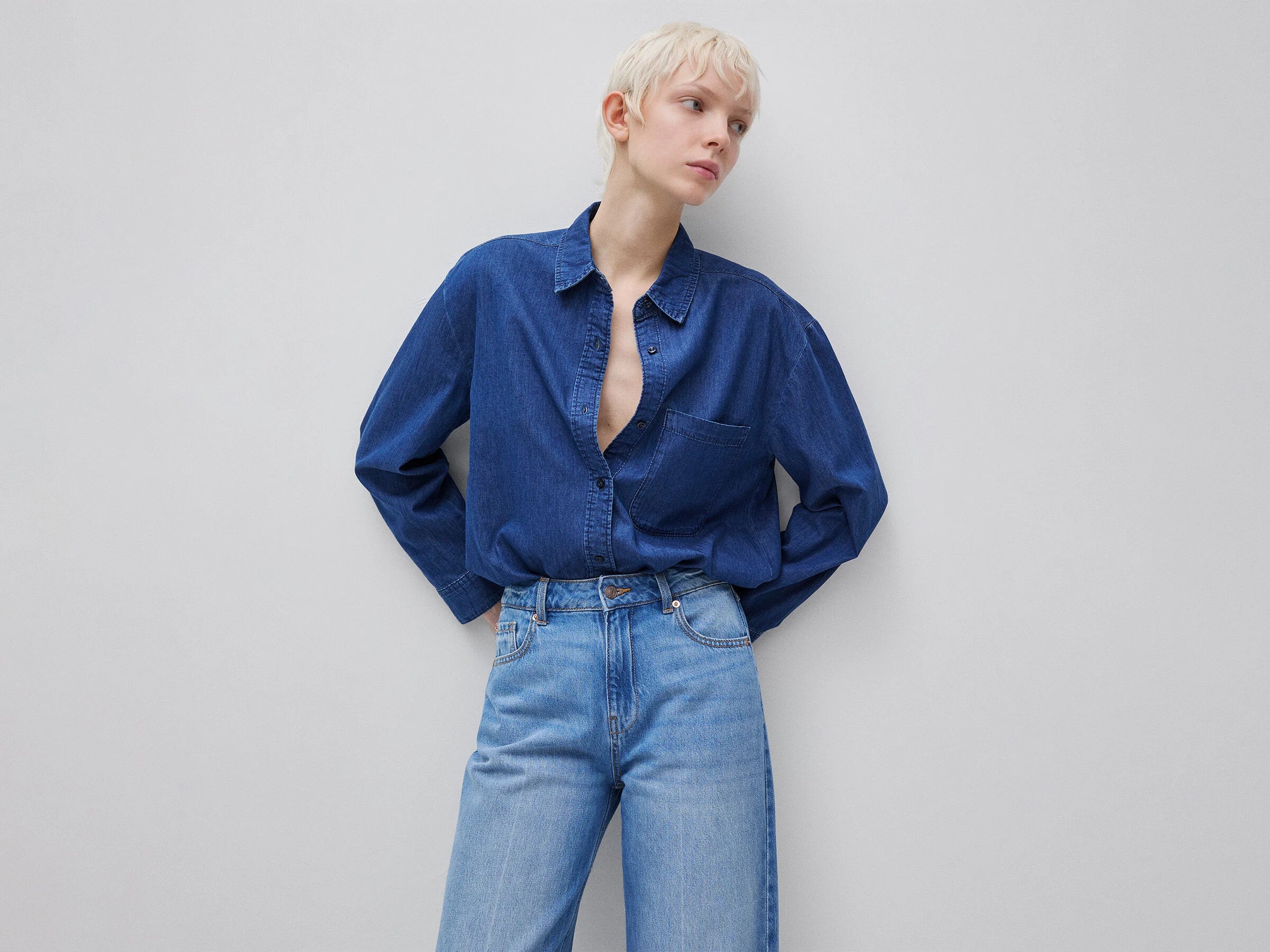 Camicia cropped in chambray