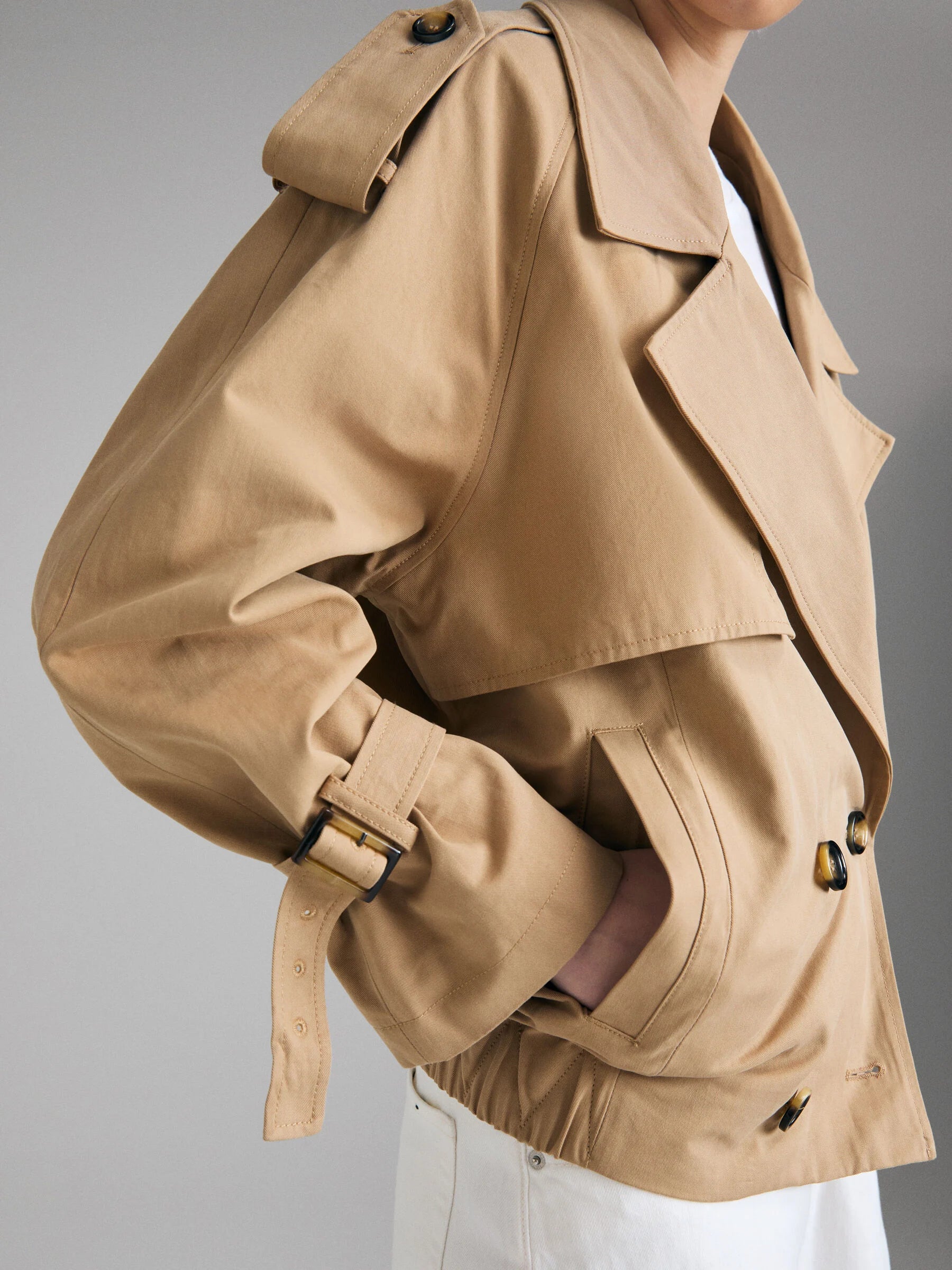 Trench corto over fit